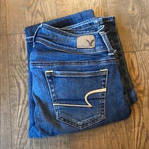 AMERICAN EAGLE JEANS
